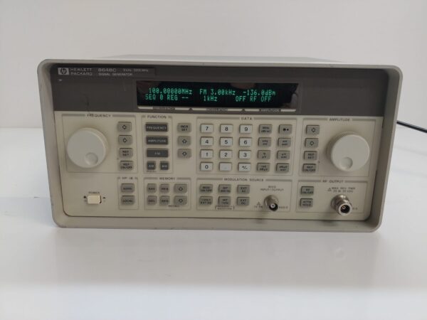Agilent / Keysight 8648C Synthesized RF Signal Generator, 9 kHz to 3200 MHz
