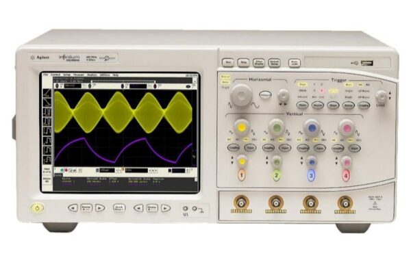 Agilent / Keysight DSO8104A Infiniium Oscilloscope: 1 GHz, 4 channels