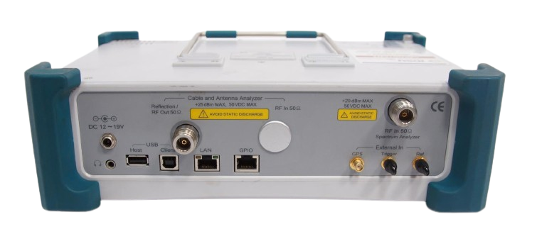 JDSU JD746A RF Analyzer CellAdvisor Spectrum Cable & Antenna Signal Generator