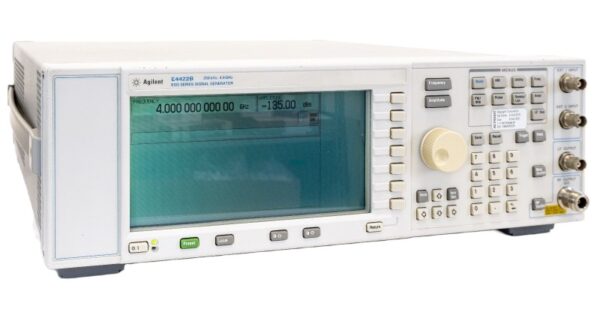 Agilent / Keysight E4422B ESG-A Series Analog RF Signal Generator, 4 GHz
