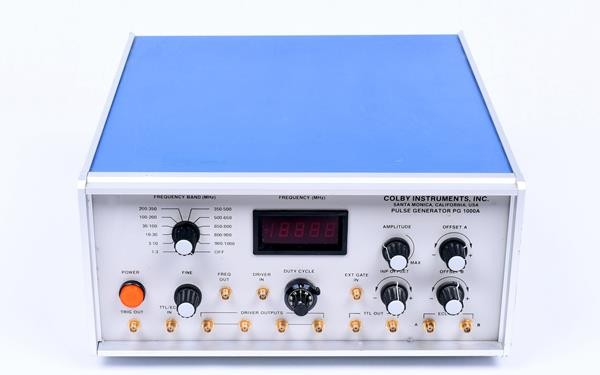 Colby Instruments PG Series Pulse Generator 1 Colby Instruments PG