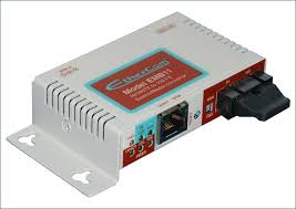 EtherCom Model EMB11 10/100 TX to 100 FX LK/ACT 10/100 Switch/Media Converter