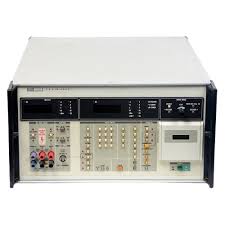 Fluke 5101B Calibrator