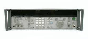 Fluke 6082A – Synthesized RF Signal Generator