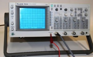 Fluke PM3084 Analog Oscilloscope, 100 MHz, 4-Channel