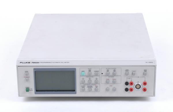 Fluke PM6304/043 Programmable Automatic RCL Meter (w/o GPIB or RS232)