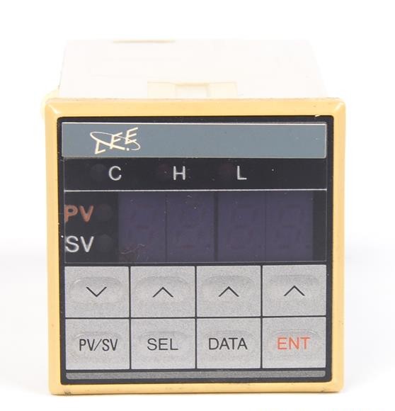 Fuji Electric PYZ4 Temperature Controller