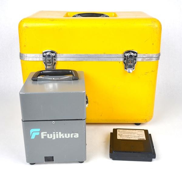 Fujikura FSM-40S Profile Alignment Fusion Splicer